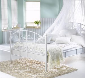 Schlafzimmer Himmelbett